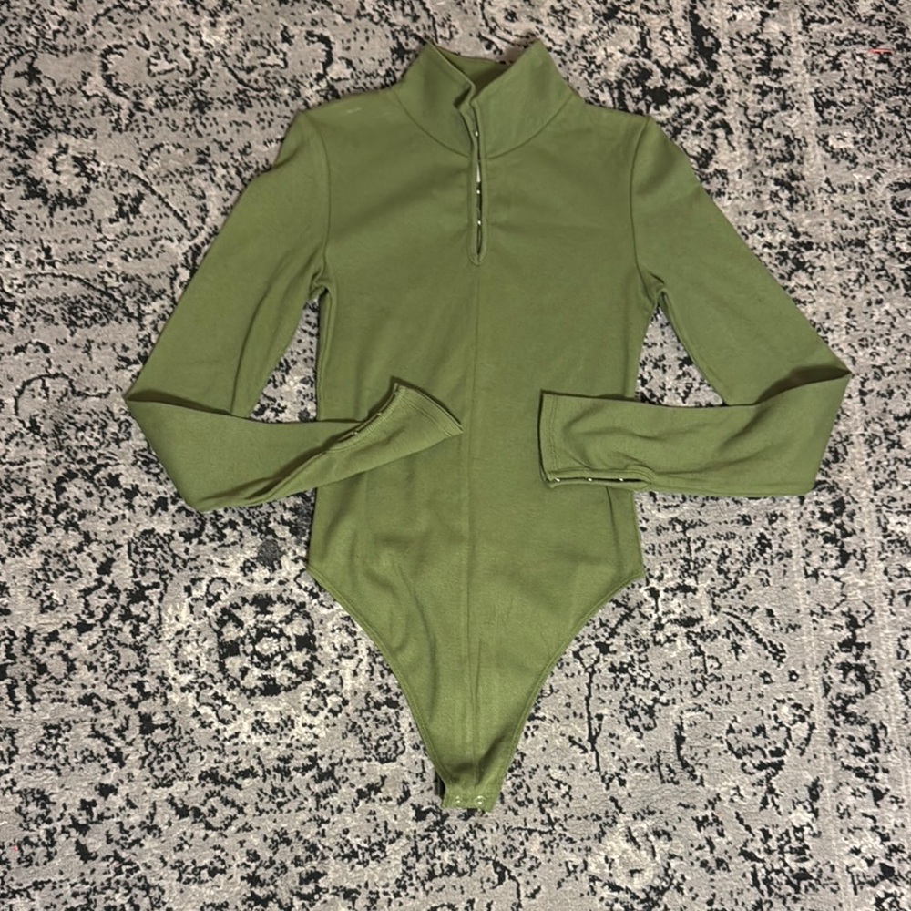 army green ribbed long sleeve  Bodysuit